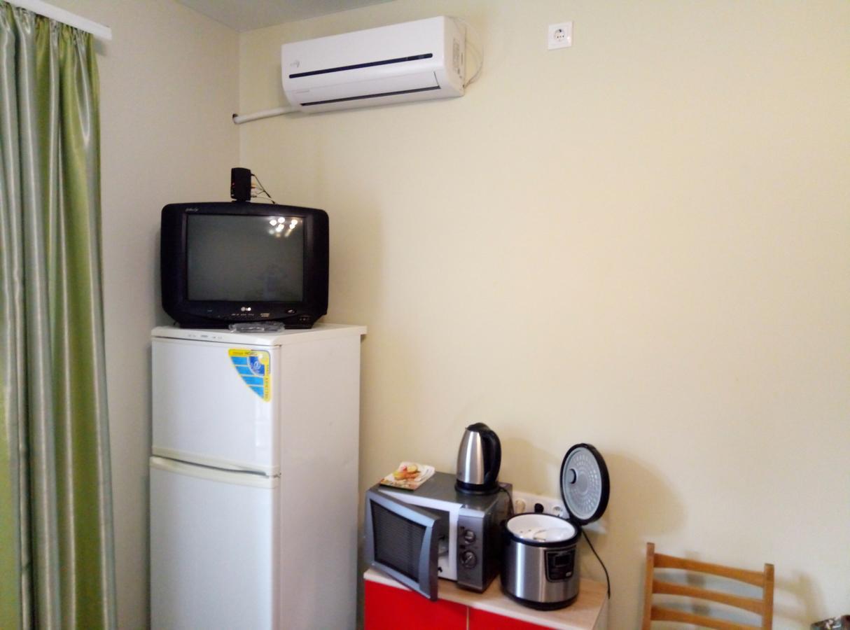Звёздный Hotel Odessa Buitenkant foto