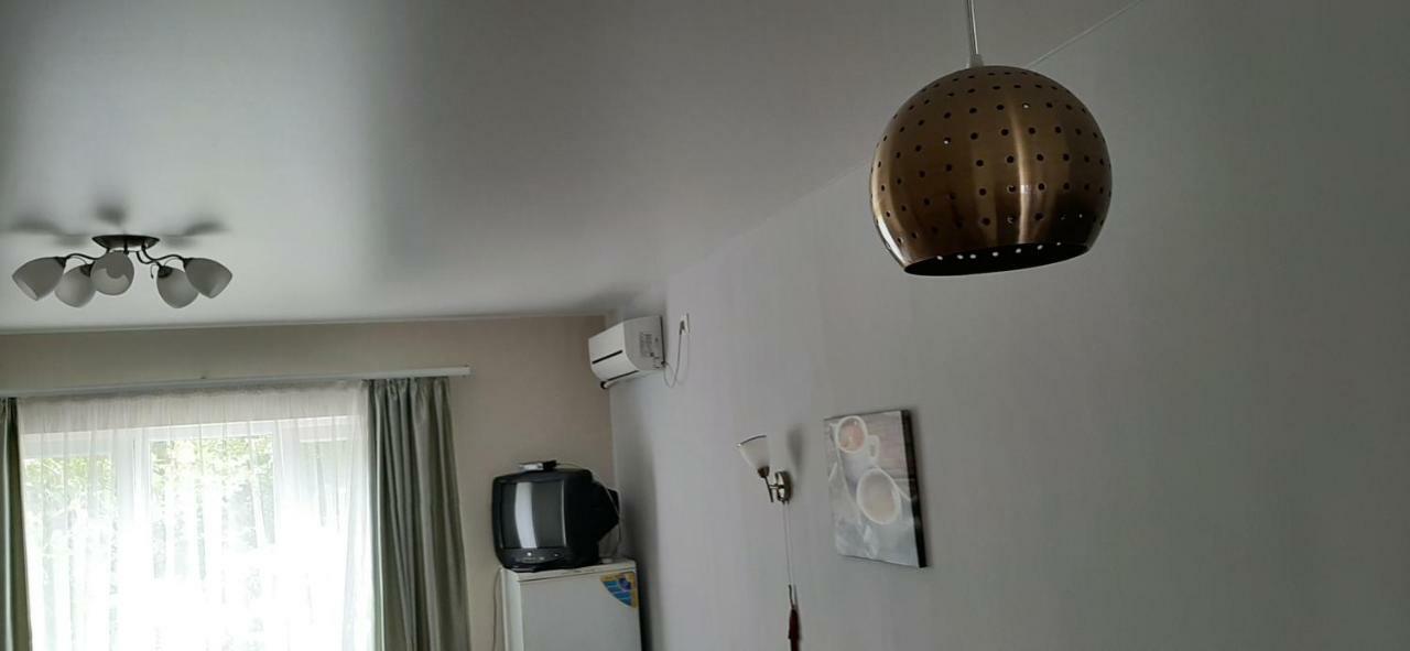 Звёздный Hotel Odessa Buitenkant foto